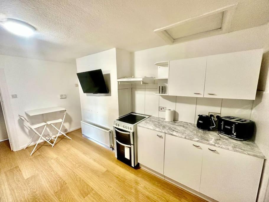 Cosy Two Bedroom Apartment,Se13 Londen Buitenkant foto