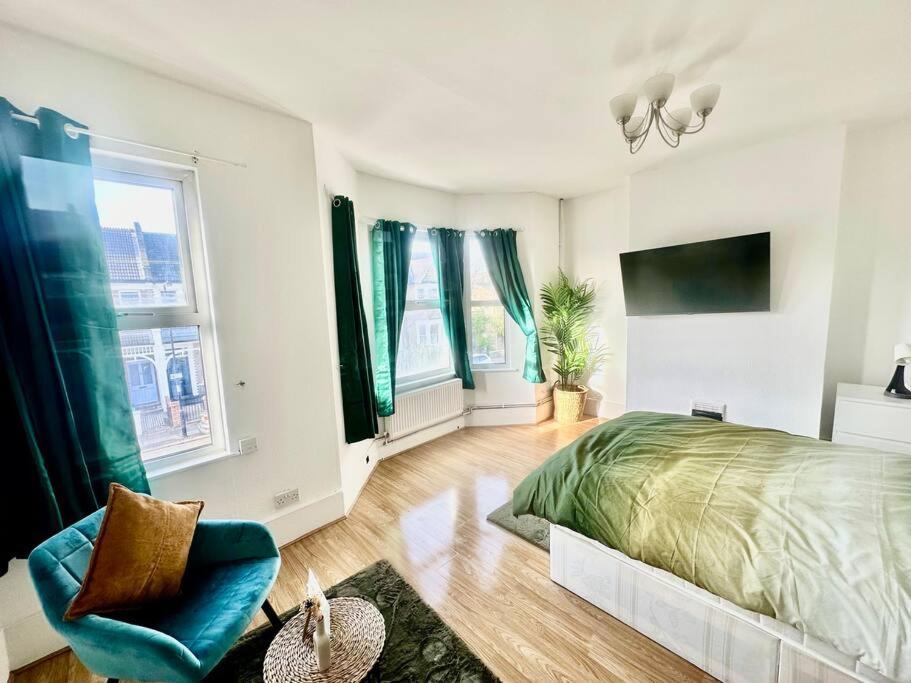 Cosy Two Bedroom Apartment,Se13 Londen Buitenkant foto